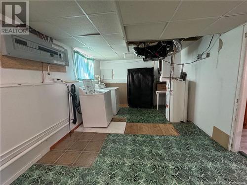 100 Dover Street, Campbellton, NB - Indoor Photo Showing Laundry Room