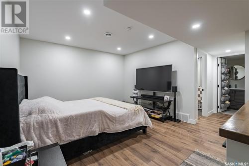 326 Mcfaull Crescent, Saskatoon, SK - Indoor Photo Showing Bedroom