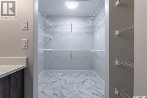 326 Mcfaull Crescent, Saskatoon, SK - Indoor With Storage