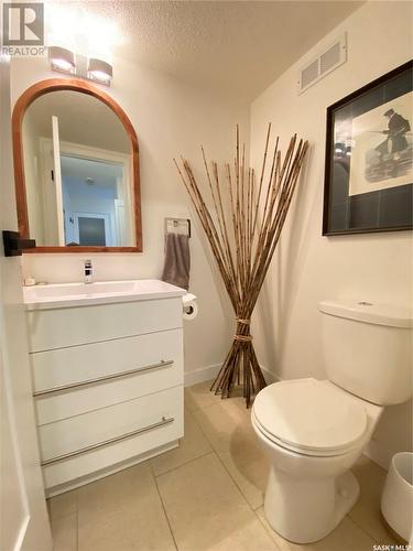 6 Windfield Place, Yorkton, SK - Indoor Photo Showing Bathroom