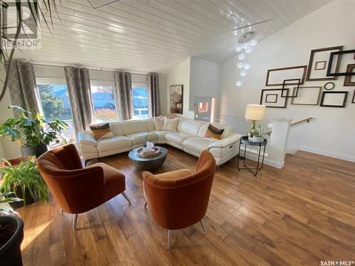 6 Windfield Place, Yorkton, SK - Indoor Photo Showing Living Room