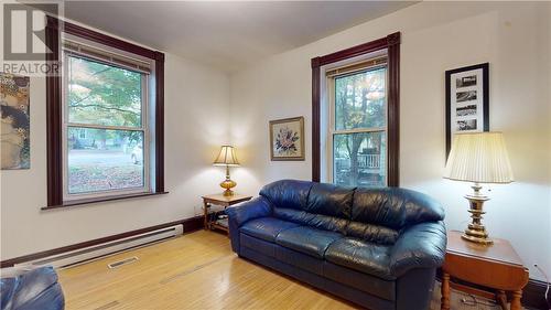 4 Main, Gore Bay, ON - Indoor Photo Showing Living Room