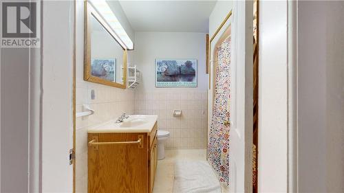 4 Main, Gore Bay, ON - Indoor Photo Showing Bathroom