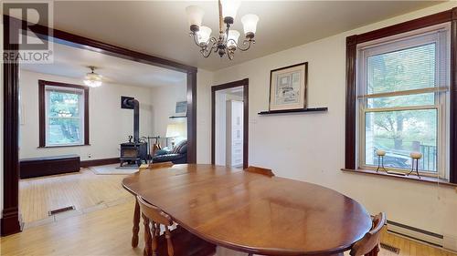 4 Main, Gore Bay, ON - Indoor Photo Showing Dining Room