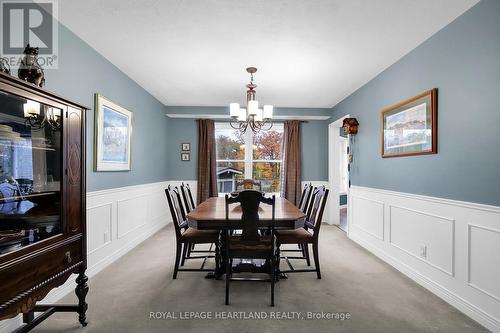 15 Chalfont Road, London, ON - Indoor Photo Showing Dining Room