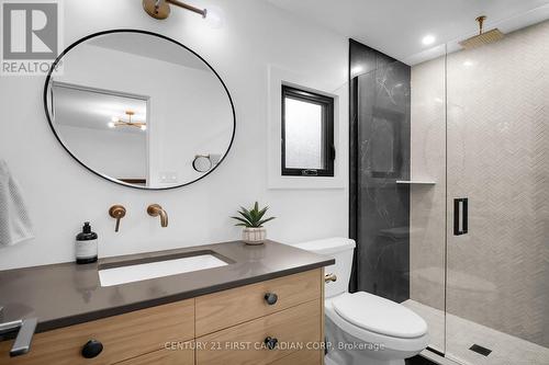 10258 Princess Street, Lambton Shores (Grand Bend), ON - Indoor Photo Showing Bathroom