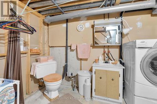 14 Seaforth Court, London, ON - Indoor Photo Showing Laundry Room