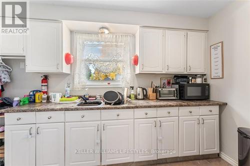 112 Euphemia Street N, Sarnia, ON - Indoor Photo Showing Kitchen