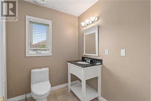 414 4Th Street S, Hanover, ON - Indoor Photo Showing Bathroom