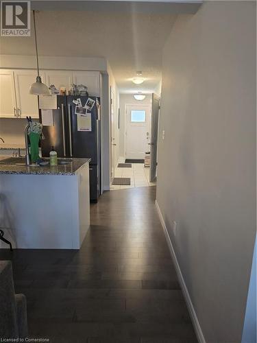 145 Hollybrook Trail, Kitchener, ON - Indoor Photo Showing Kitchen