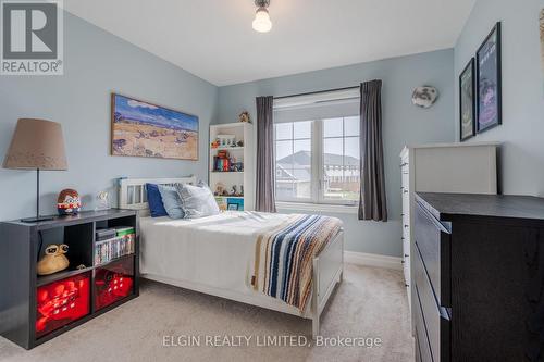 5 Dunning Way, St. Thomas, ON - Indoor Photo Showing Bedroom