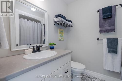 5 Dunning Way, St. Thomas, ON - Indoor Photo Showing Bathroom