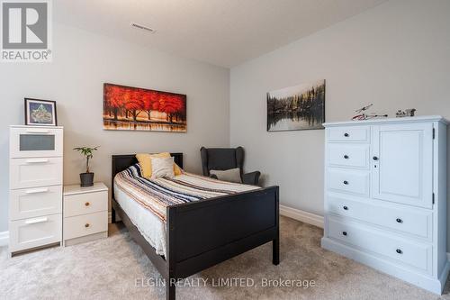 5 Dunning Way, St. Thomas, ON - Indoor Photo Showing Bedroom