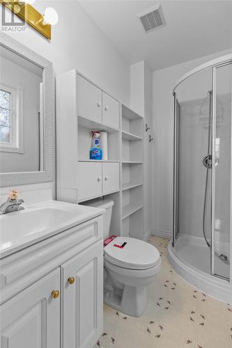 16 Leslie Street, Clarenville, NL - Indoor Photo Showing Bathroom