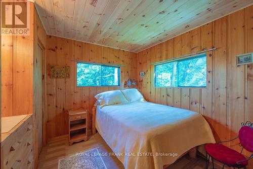 834 Birchview Road, Douro-Dummer, ON - Indoor Photo Showing Bedroom