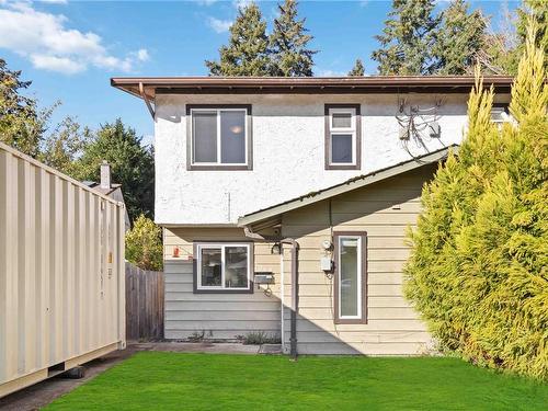 2768 Kingswood Rd, Langford, BC - Outdoor