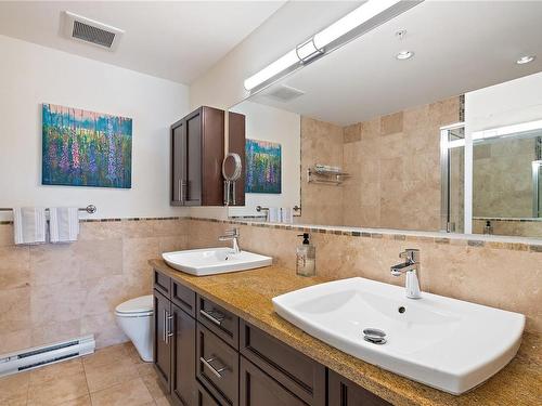 307-1035 Sutlej St, Victoria, BC - Indoor Photo Showing Bathroom