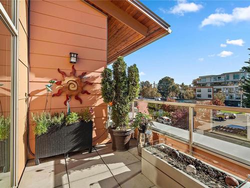 307-1035 Sutlej St, Victoria, BC - Outdoor With Balcony