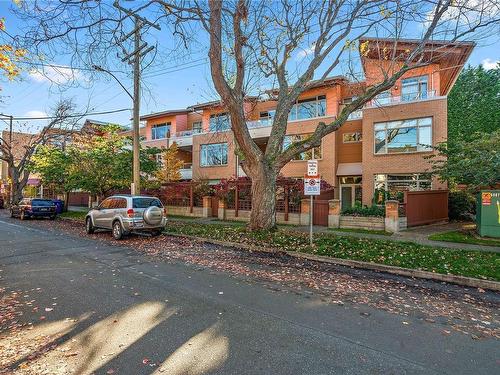 307-1035 Sutlej St, Victoria, BC - Outdoor