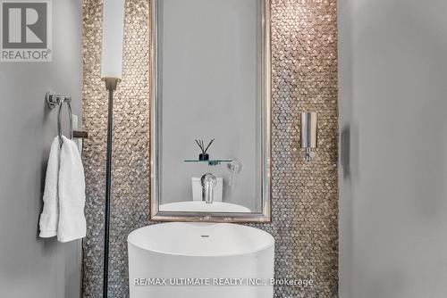 860 Goodwin Road, Mississauga, ON - Indoor Photo Showing Bathroom