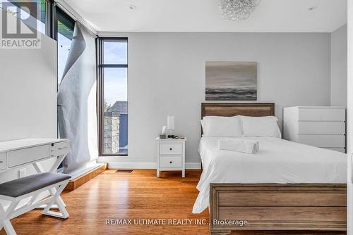 860 Goodwin Road, Mississauga, ON - Indoor Photo Showing Bedroom