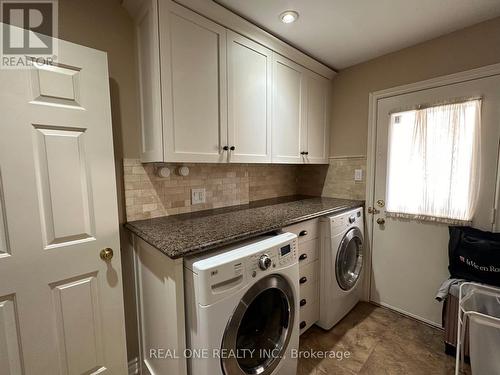 3944 Glamis Court, Mississauga, ON - Indoor Photo Showing Laundry Room