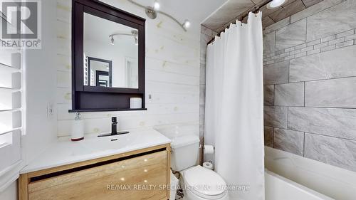 61 Braidwood Lake Road, Brampton, ON - Indoor Photo Showing Bathroom