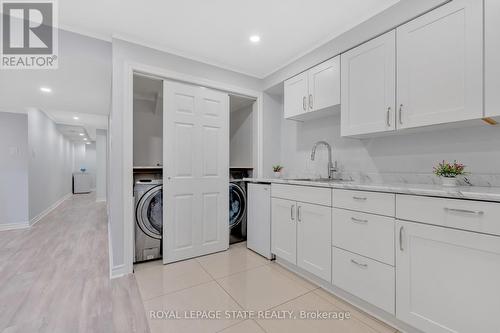 1519 Farmstead Drive, Milton, ON - Indoor Photo Showing Laundry Room