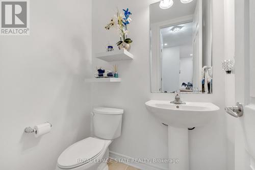 1519 Farmstead Drive, Milton, ON - Indoor Photo Showing Bathroom