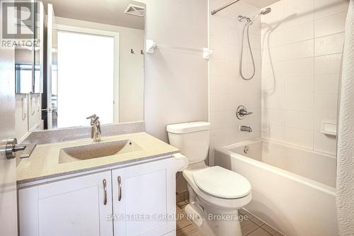 2202 - 125 Village Green Square, Toronto, ON - Indoor Photo Showing Bathroom