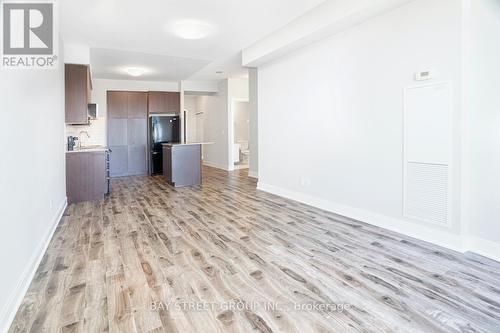 2202 - 125 Village Green Square, Toronto, ON - Indoor Photo Showing Kitchen