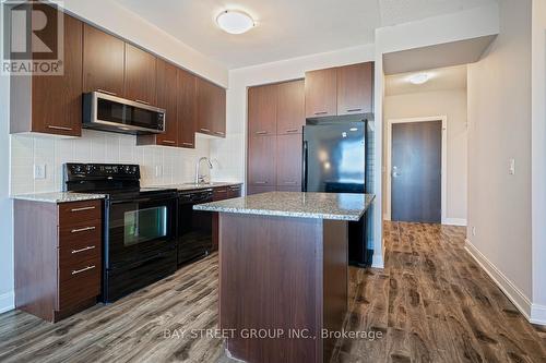 2202 - 125 Village Green Square, Toronto, ON - Indoor Photo Showing Kitchen