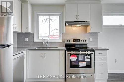 329 - 2787 Eglinton Avenue E, Toronto, ON - Indoor Photo Showing Kitchen With Stainless Steel Kitchen