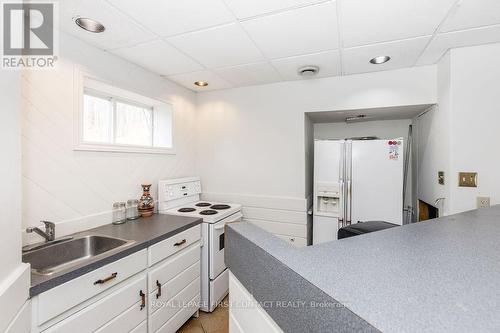 12 Birch Grove Drive, Oro-Medonte, ON - Indoor Photo Showing Kitchen