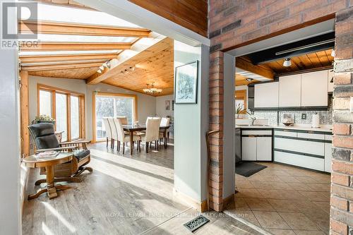 12 Birch Grove Drive, Oro-Medonte, ON - Indoor Photo Showing Kitchen