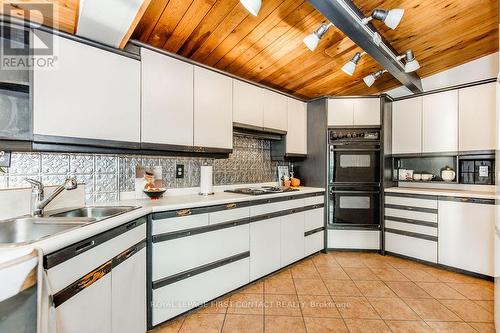 12 Birch Grove Drive, Oro-Medonte, ON - Indoor Photo Showing Kitchen