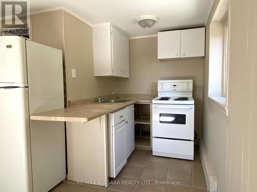 97 Queen Street, Fort Erie, ON - Indoor Photo Showing Kitchen