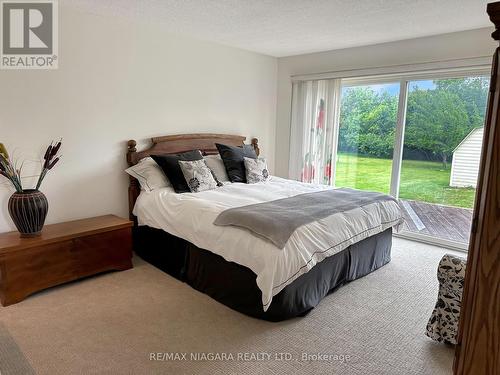 995 Concession Road, Fort Erie, ON - Indoor Photo Showing Bedroom