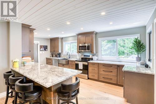 1039 West Cottage Drive W, North Frontenac, ON - Indoor Photo Showing Kitchen