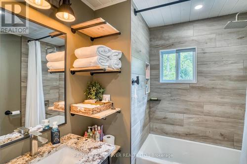 1039 West Cottage Drive W, North Frontenac, ON - Indoor Photo Showing Bathroom