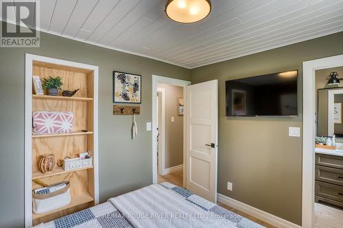 1039 West Cottage Drive W, North Frontenac, ON - Indoor Photo Showing Bedroom