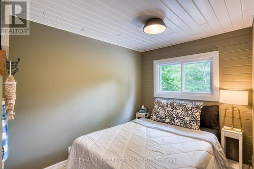 1039 West Cottage Drive W, North Frontenac, ON - Indoor Photo Showing Bedroom