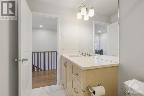 320 Wigwas Street, Ottawa, ON - Indoor Photo Showing Bathroom