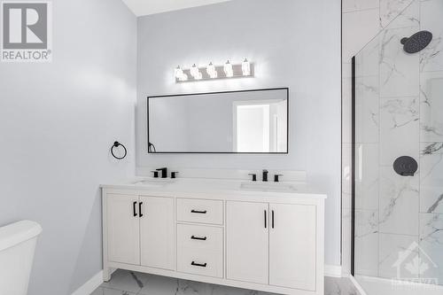 875 Contour Street Unit#B, Ottawa, ON - Indoor Photo Showing Bathroom