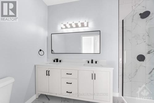 B - 875 Contour Street, Ottawa, ON - Indoor Photo Showing Bathroom