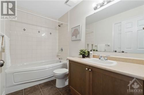 323 Glenbrae Avenue, Kanata, ON - Indoor Photo Showing Bathroom