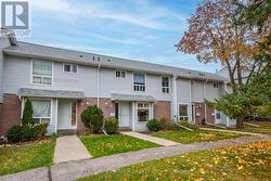 23 - 32 MOWAT BOULEVARD  Kitchener, ON N2E 1X4