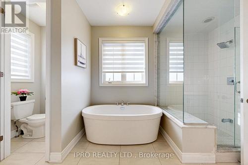 4 Brigham Avenue, Hamilton, ON - Indoor Photo Showing Bathroom