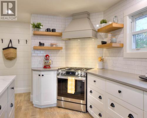 495 Elm Avenue N, North Perth, ON - Indoor Photo Showing Kitchen