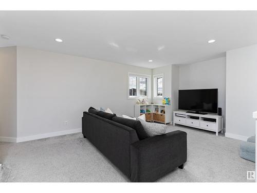 6842 Knox Lo Sw, Edmonton, AB - Indoor Photo Showing Living Room